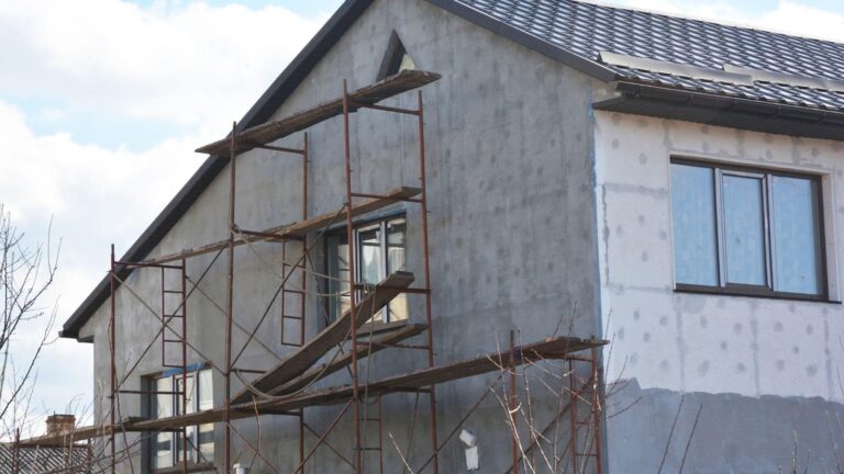 External Wall Insulation Systems in the UK: Benefits and Cost Savings