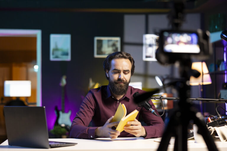 The Best Online Video Editors With Customizable Templates & Direct Social Media Sharing