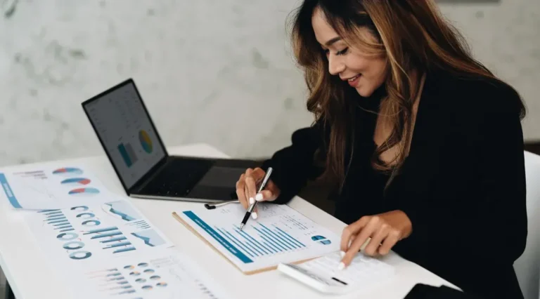 How Accounting Firms Can Boost Efficiency with Payroll and Year End Accounts Outsourcing Accounting Firms