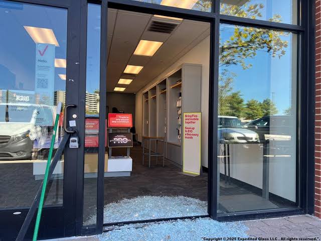 Need Commercial Glass or Storefront Repair in DC? Here’s What to Look For